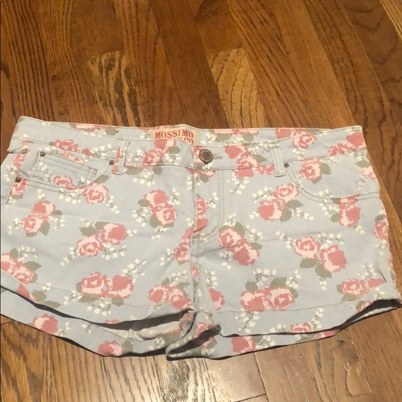 Mossimo Supply Co. Pants - Mossimo floral denim shorts